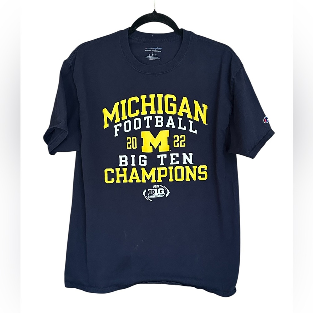 Michigan Football Big 10 Champion 2022 Tee. Navy and Yellow. Size Large